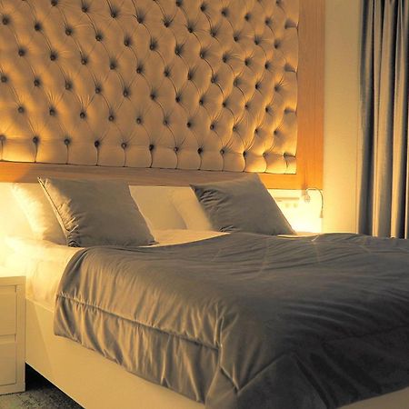 Hotel Sjesta 노바 솔 외부 사진