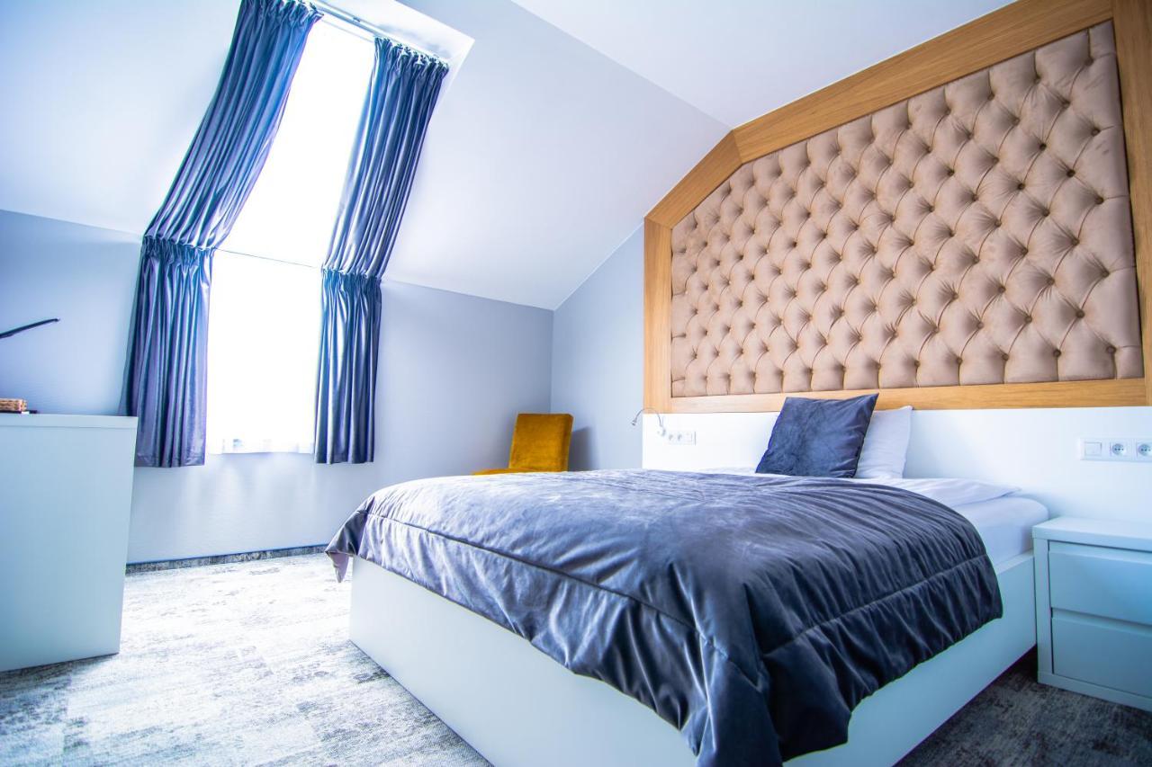 Hotel Sjesta 노바 솔 외부 사진