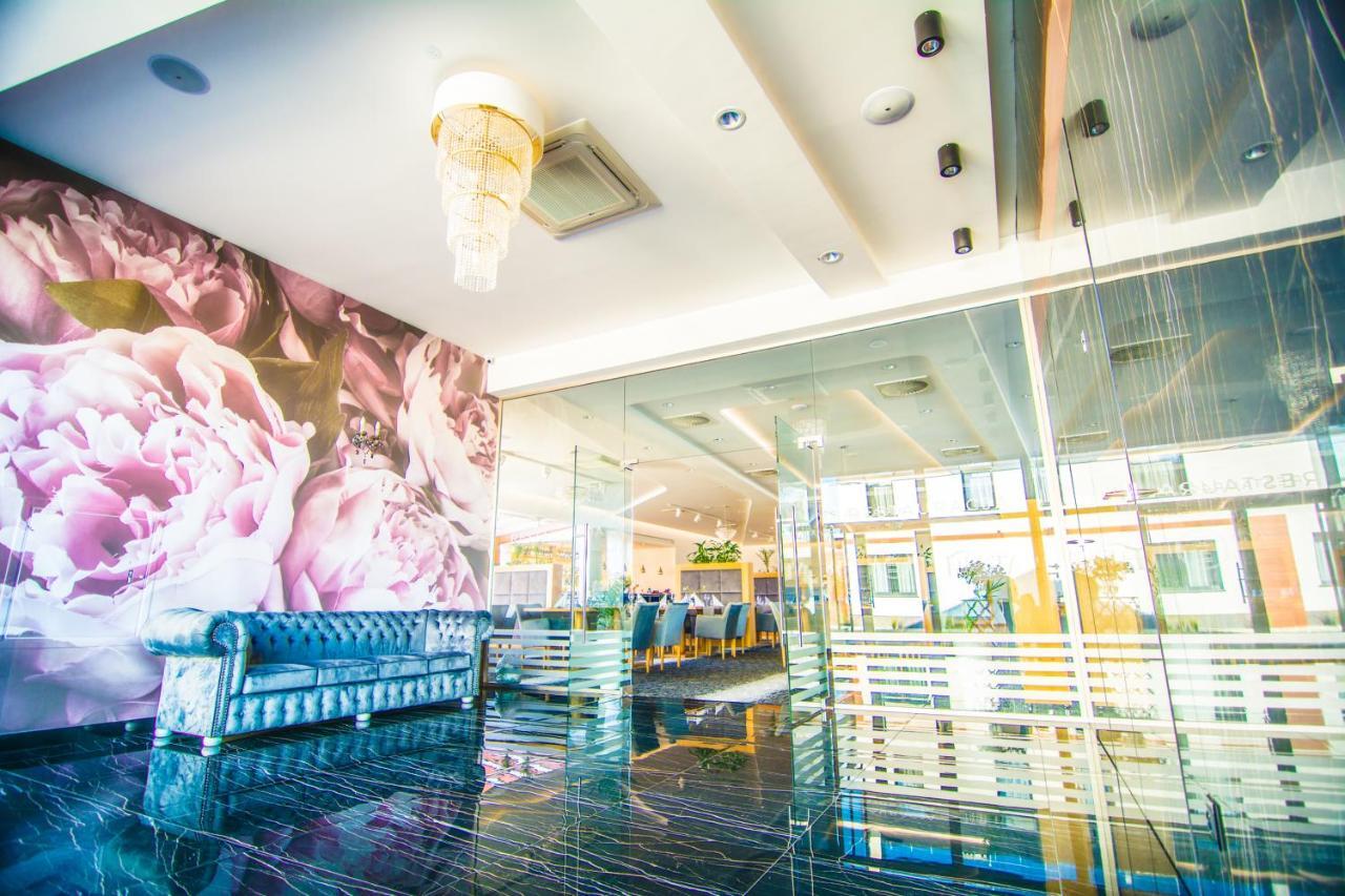 Hotel Sjesta 노바 솔 외부 사진